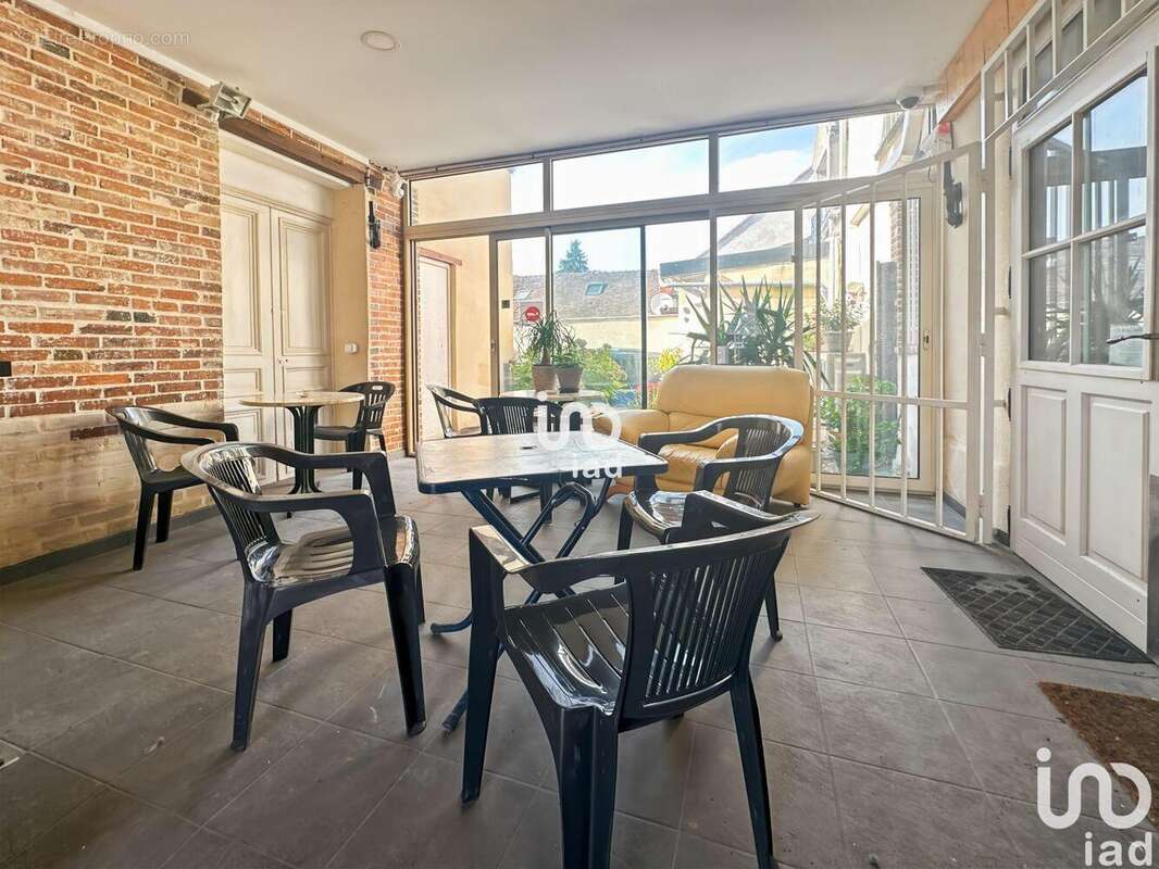 Photo 8 - Commerce à VALLERY