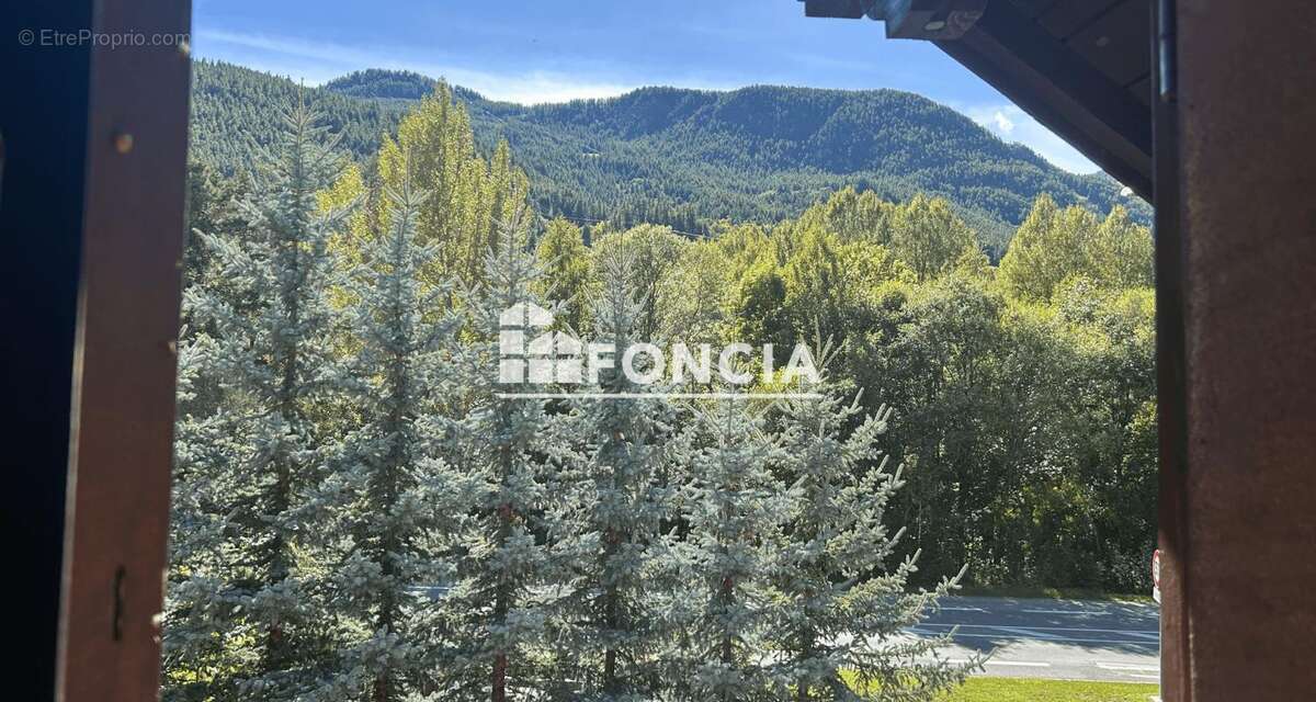 Maison à LA SALLE-LES-ALPES