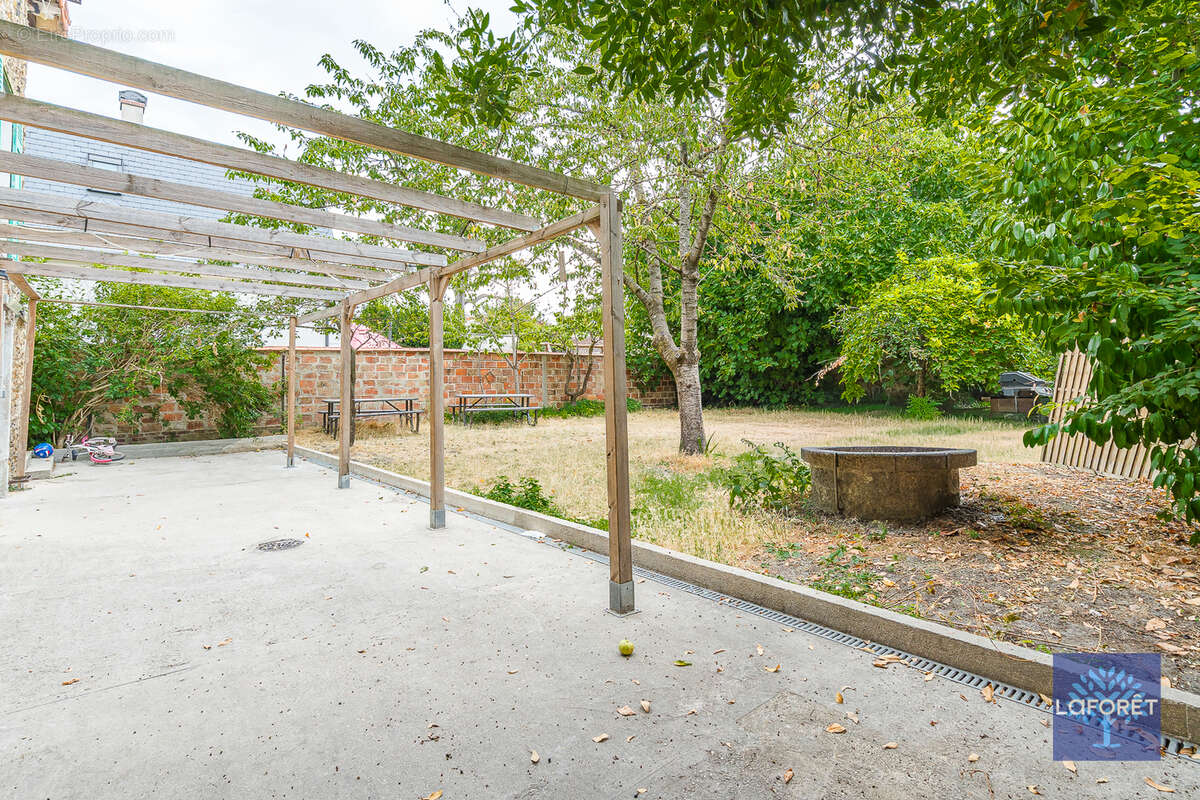 Maison Les Pavillons Sous Bois 4 pièce(s) 90 m2 - photo 3