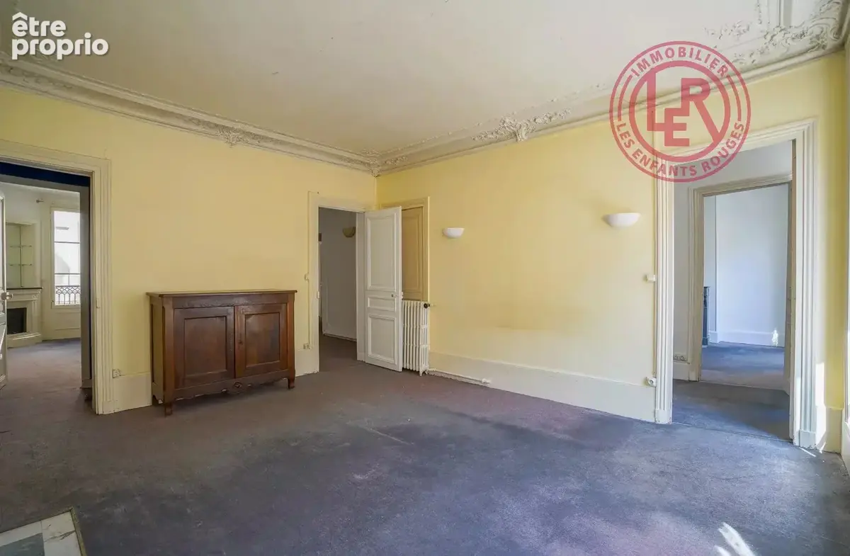 PARIS 6ème - BON MARCHE - SAINT PLACIDE - Appartement 5 pièces - 3 chambres - Balcon - photo 4