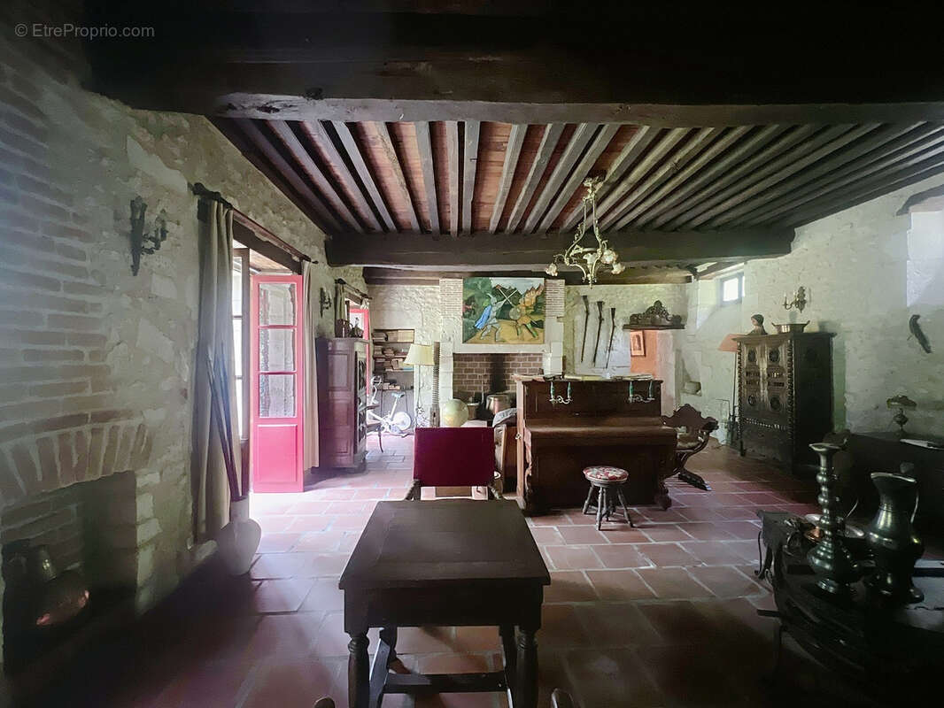 Ancien prieuré du XVe siècle,un lieu secret aux portes de Périgueux - photo 6