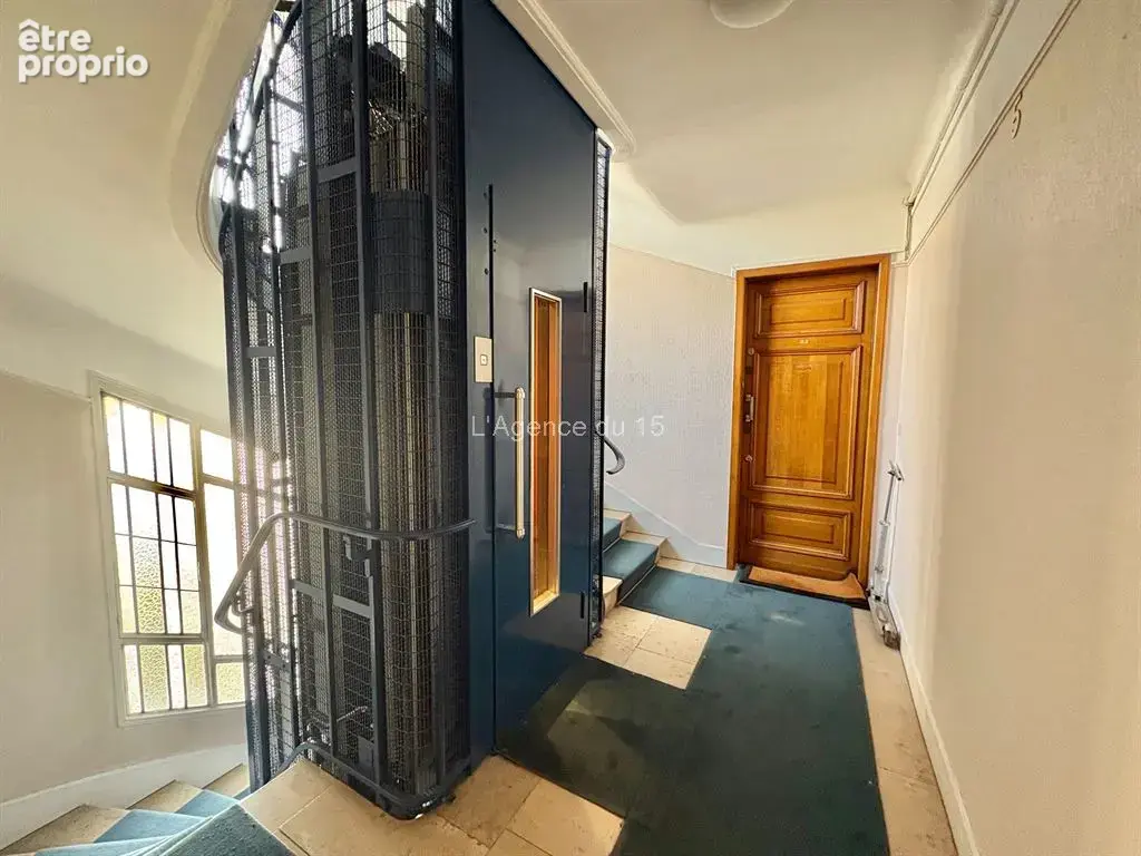 Commerce - edmond roger / beau 2 pieces traversant / etage eleve / cave / - photo 9