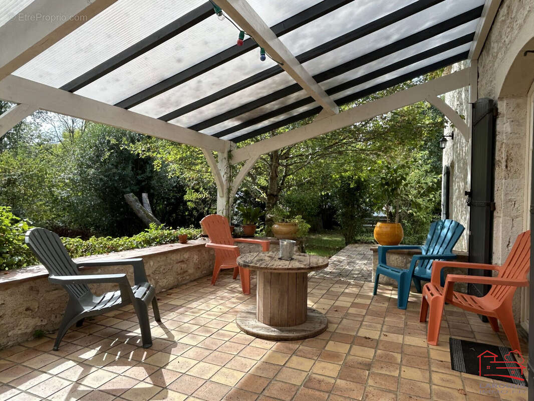 Maison à LAROQUE-TIMBAUT