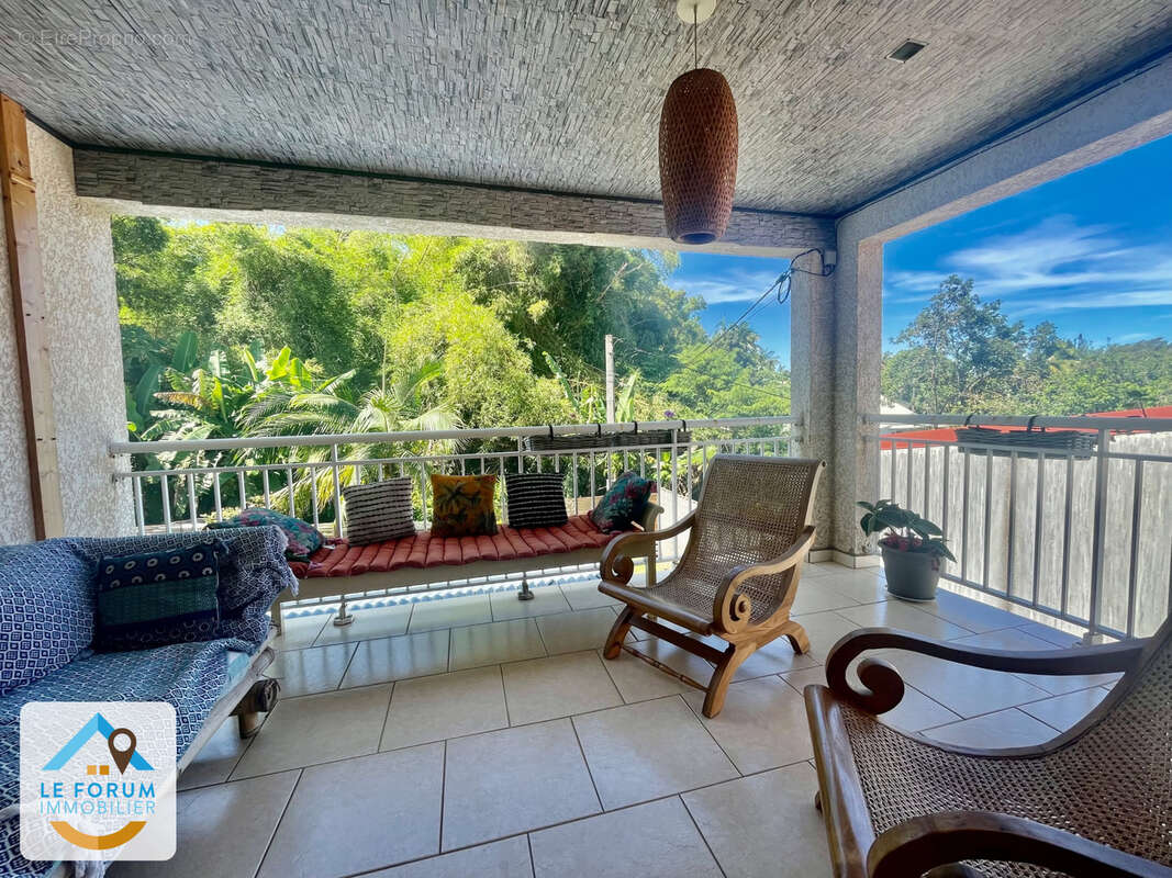 Maison à SAINT-JOSEPH