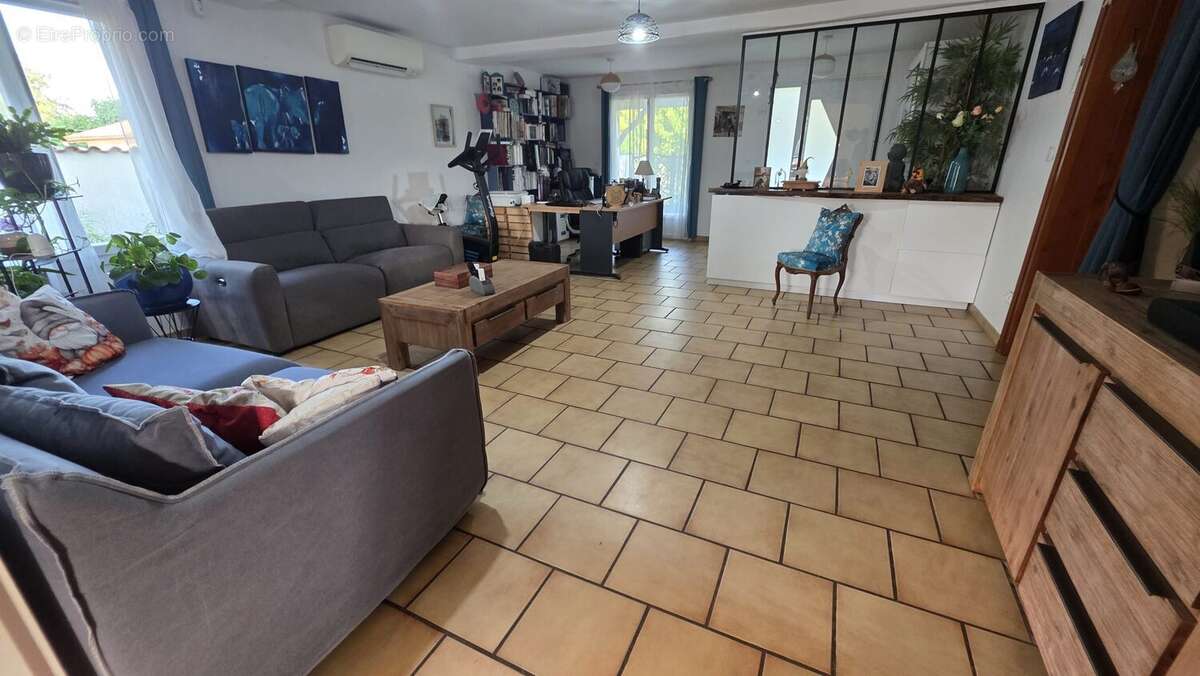 Maison à CADAUJAC