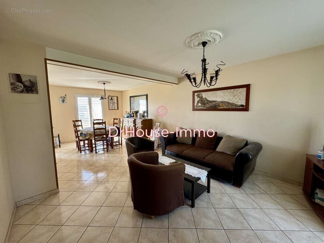 Maison à CORQUILLEROY