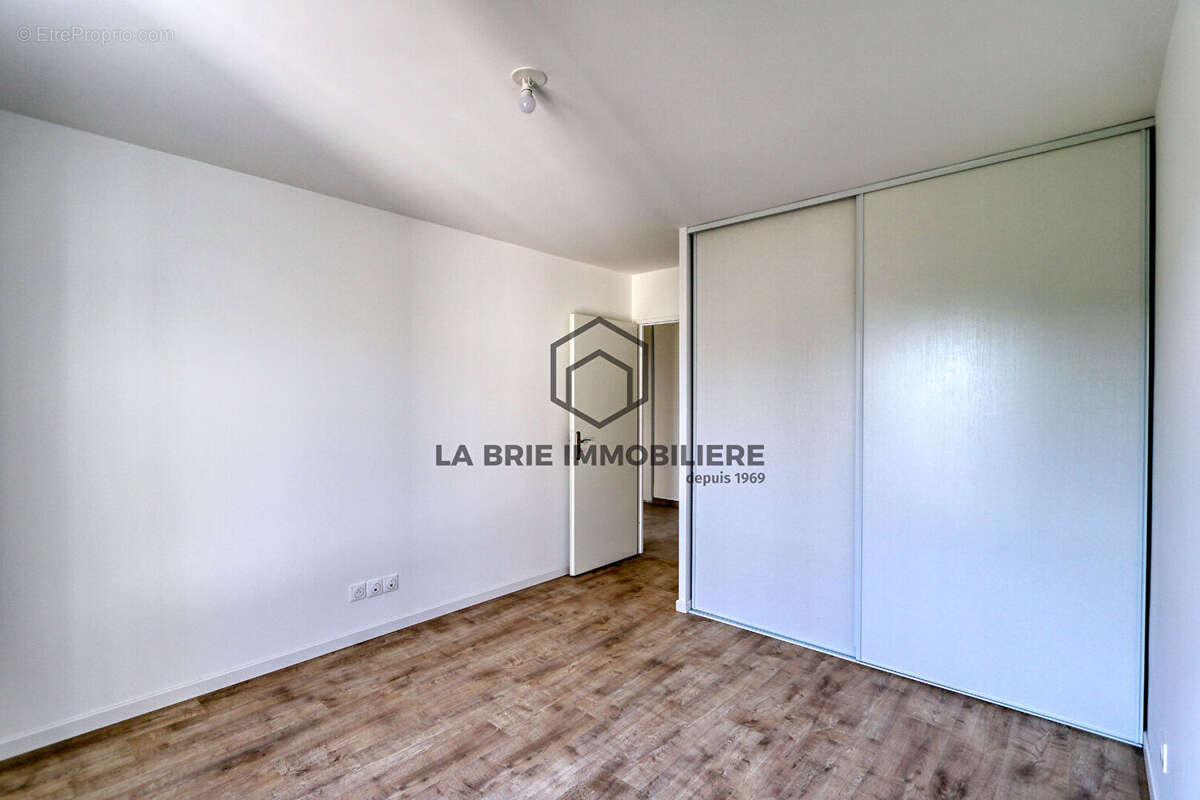 Appartement à CHENNEVIERES-SUR-MARNE