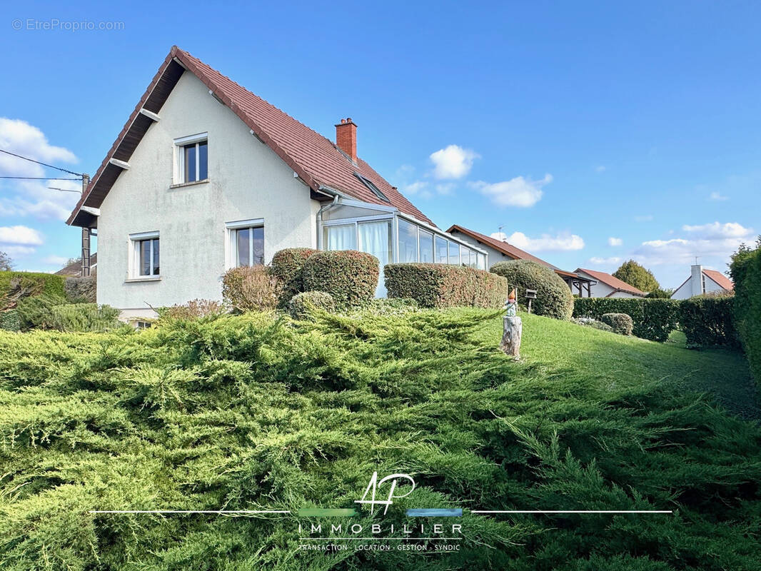 Maison à BELLENEUVE