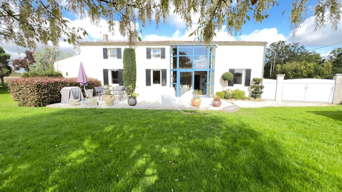 Maison à BALANZAC