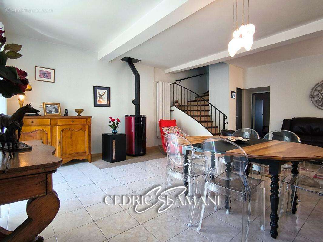 Maison à RAISSAC-SUR-LAMPY