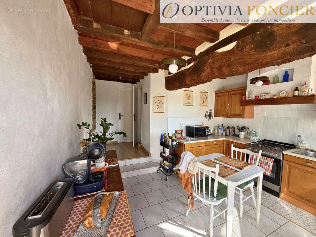 Maison à BOURG-DES-COMPTES