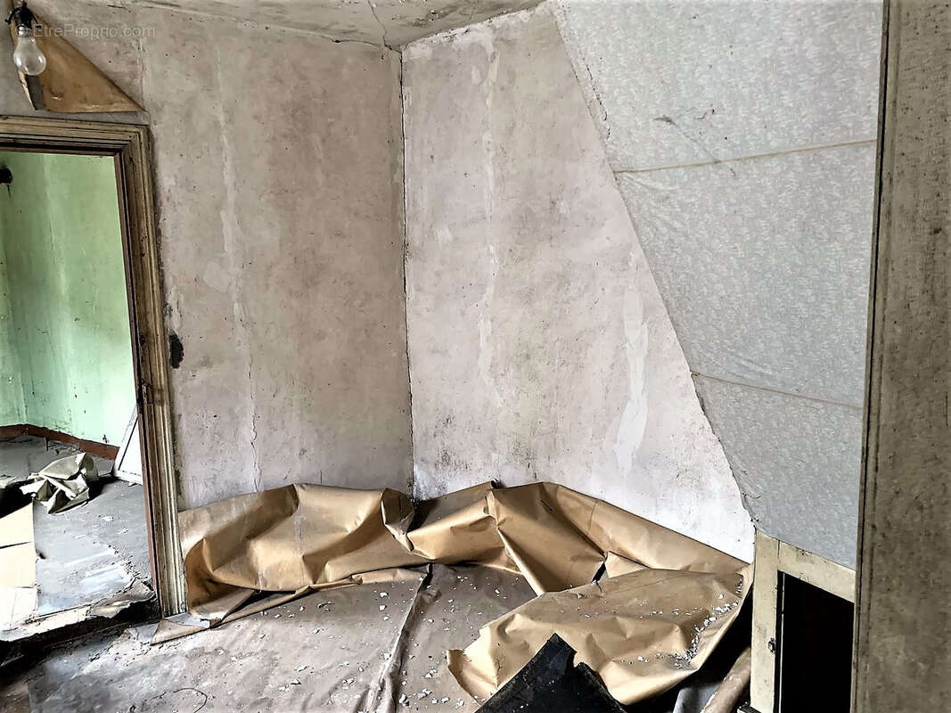 Maison à TERRASSON-LAVILLEDIEU