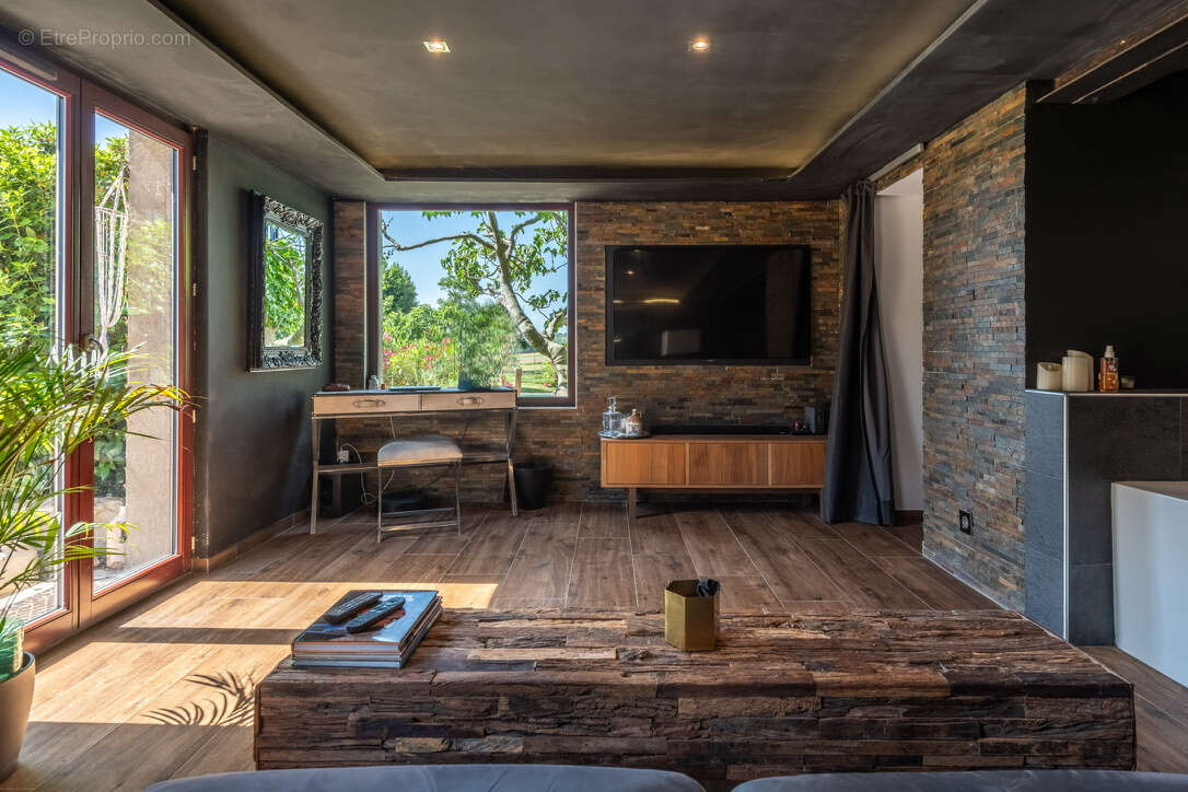 'la source' - vente co-exclusivité, vaugneray, maison 182 m2, 4 chambres, terrain 3300 m2, piscine - photo 19
