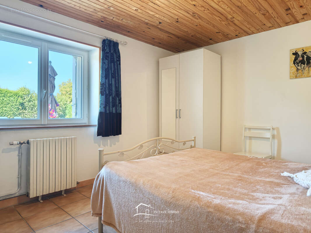 Maison avec piscine et grand garage - photo 10