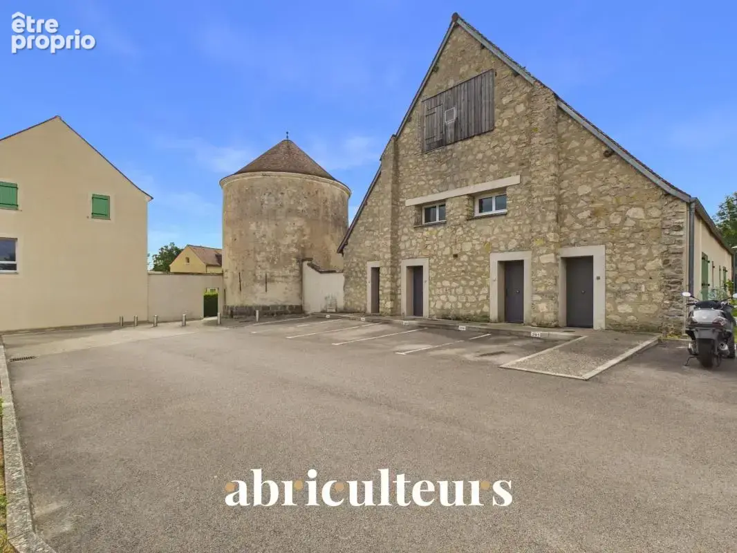 Appartement à SURVILLIERS