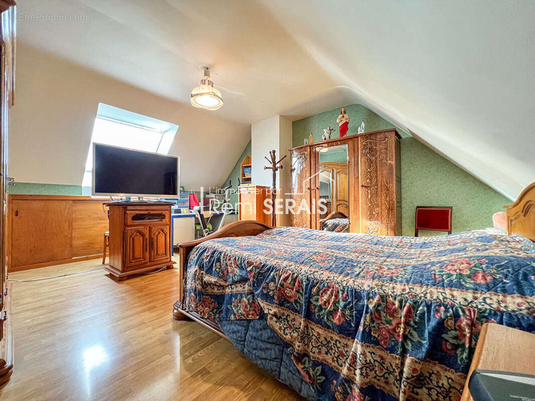 Maison à CONDE-SUR-NOIREAU