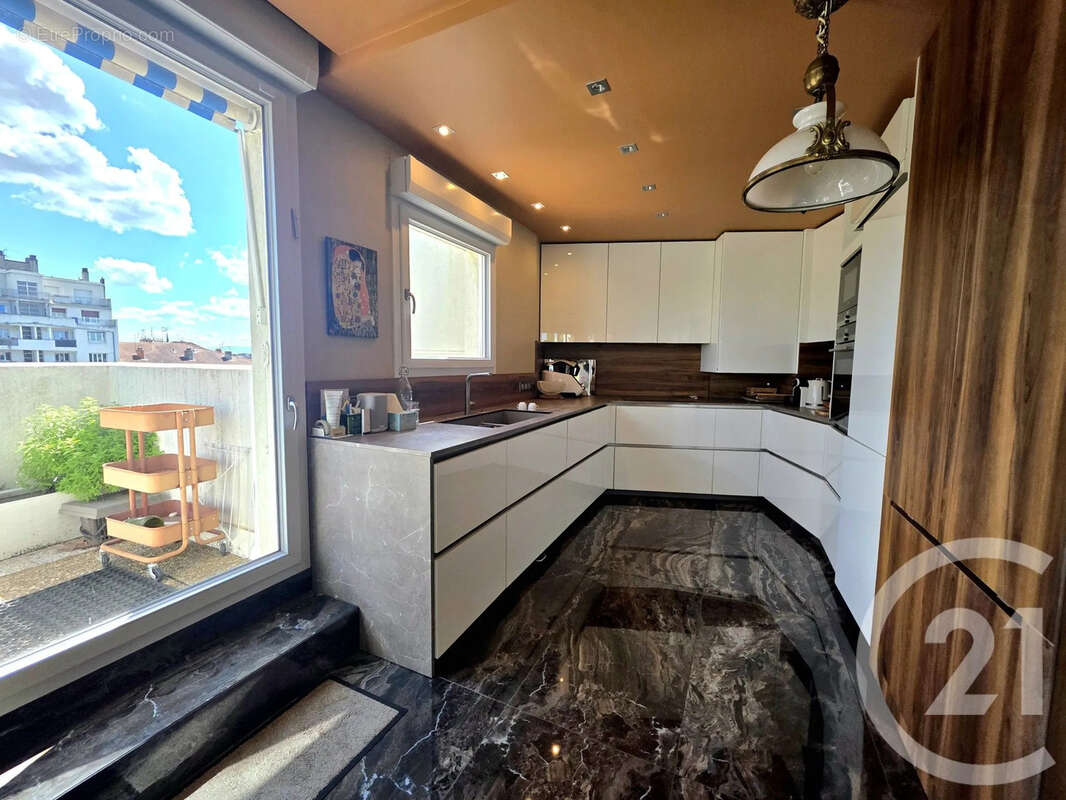 Appartement à VILLEURBANNE