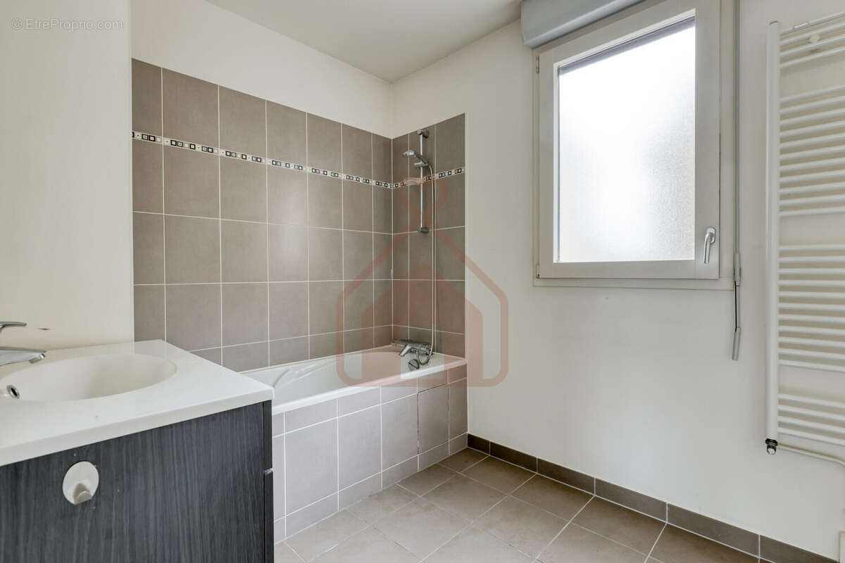 Appartement à LE KREMLIN-BICETRE