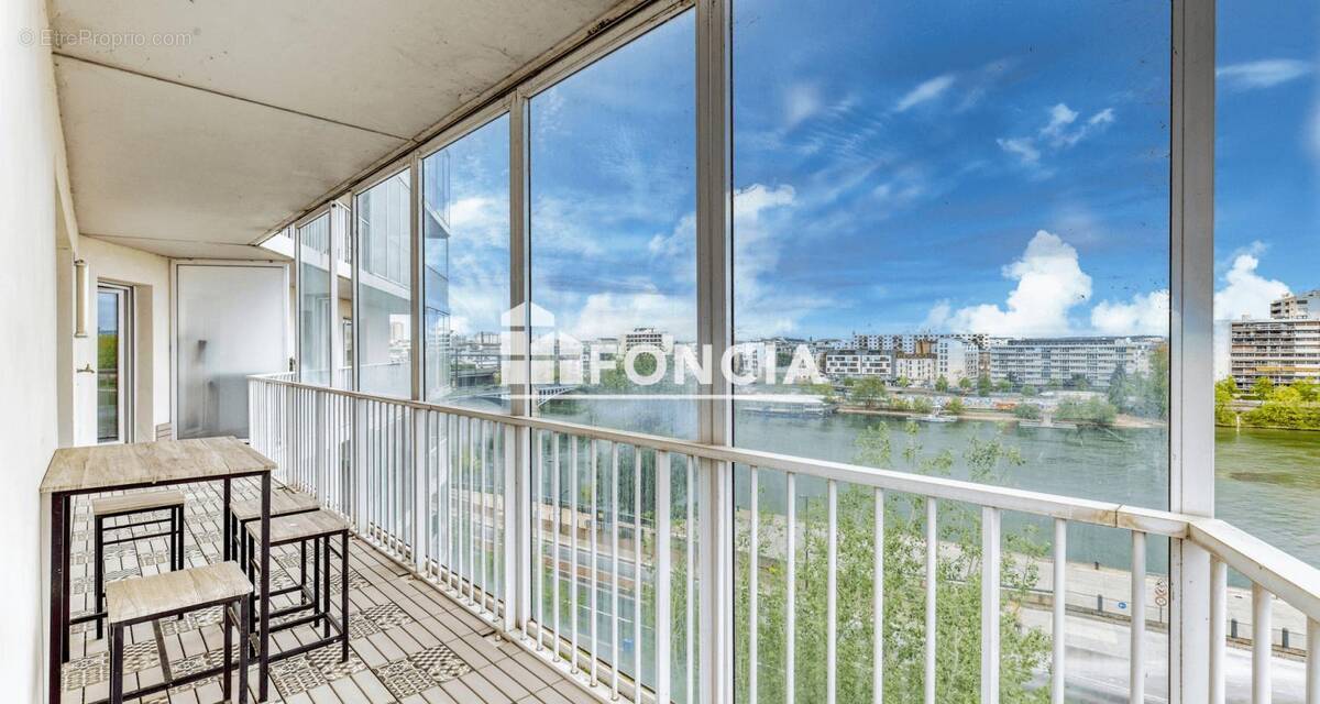 Appartement à CLICHY