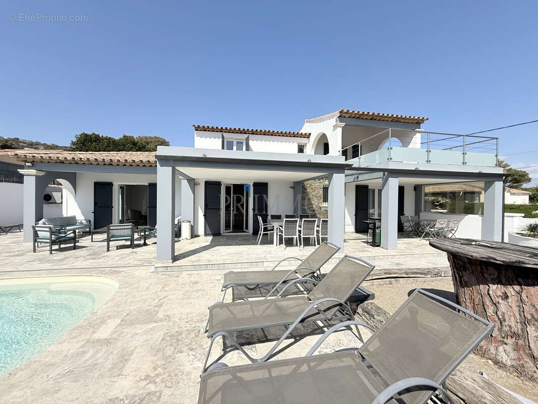 Maison à LES ISSAMBRES