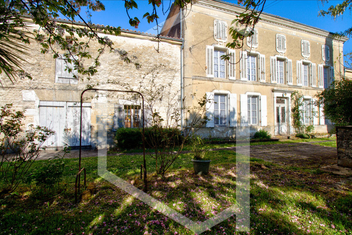 Maison à VERGNE