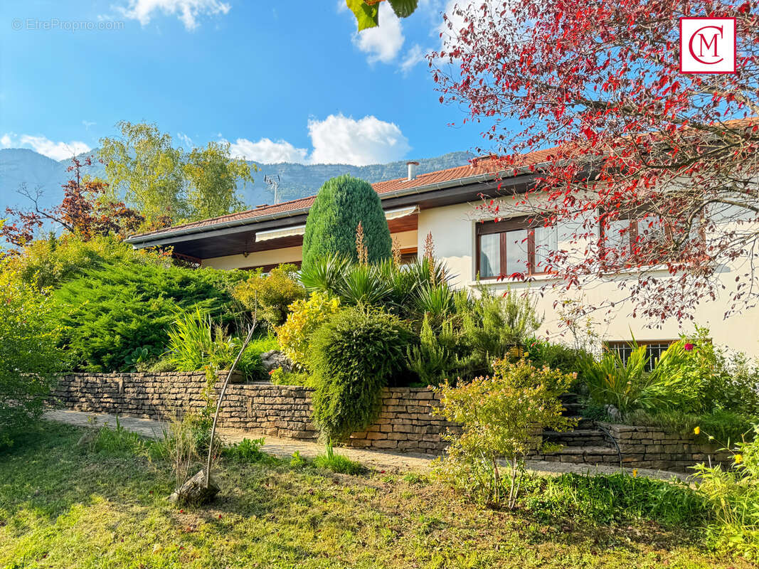 Maison à SAINT-ISMIER