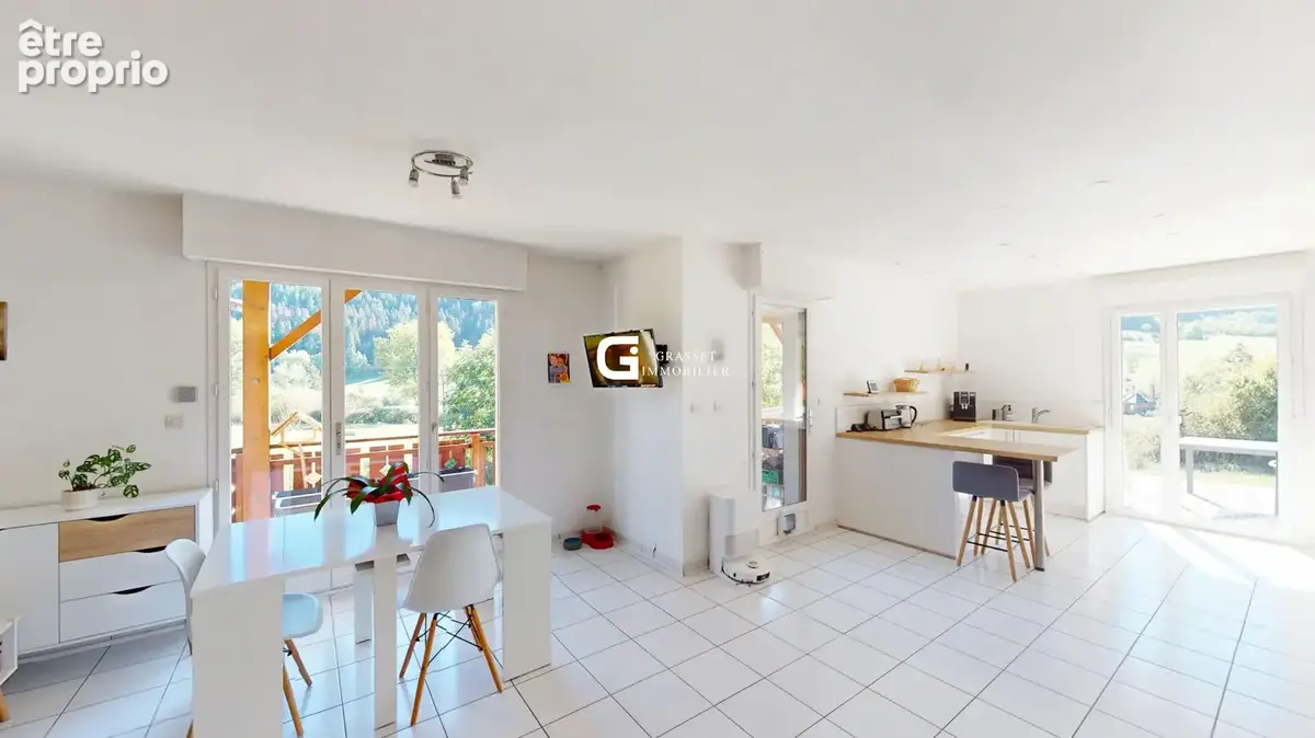 Maison Le Poizat Lalleyriat 6 pièce(s) 132 m2 - photo 3