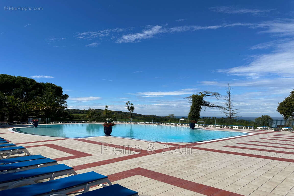 Appartement à URRUGNE