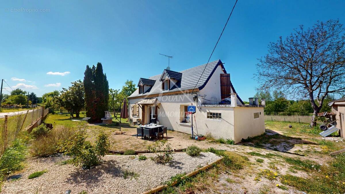 Maison à SAINT-POURCAIN-SUR-BESBRE