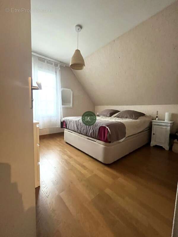 Maison à CHEVIGNY-SAINT-SAUVEUR