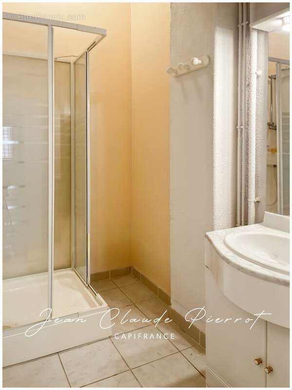 Appartement à LUNEL