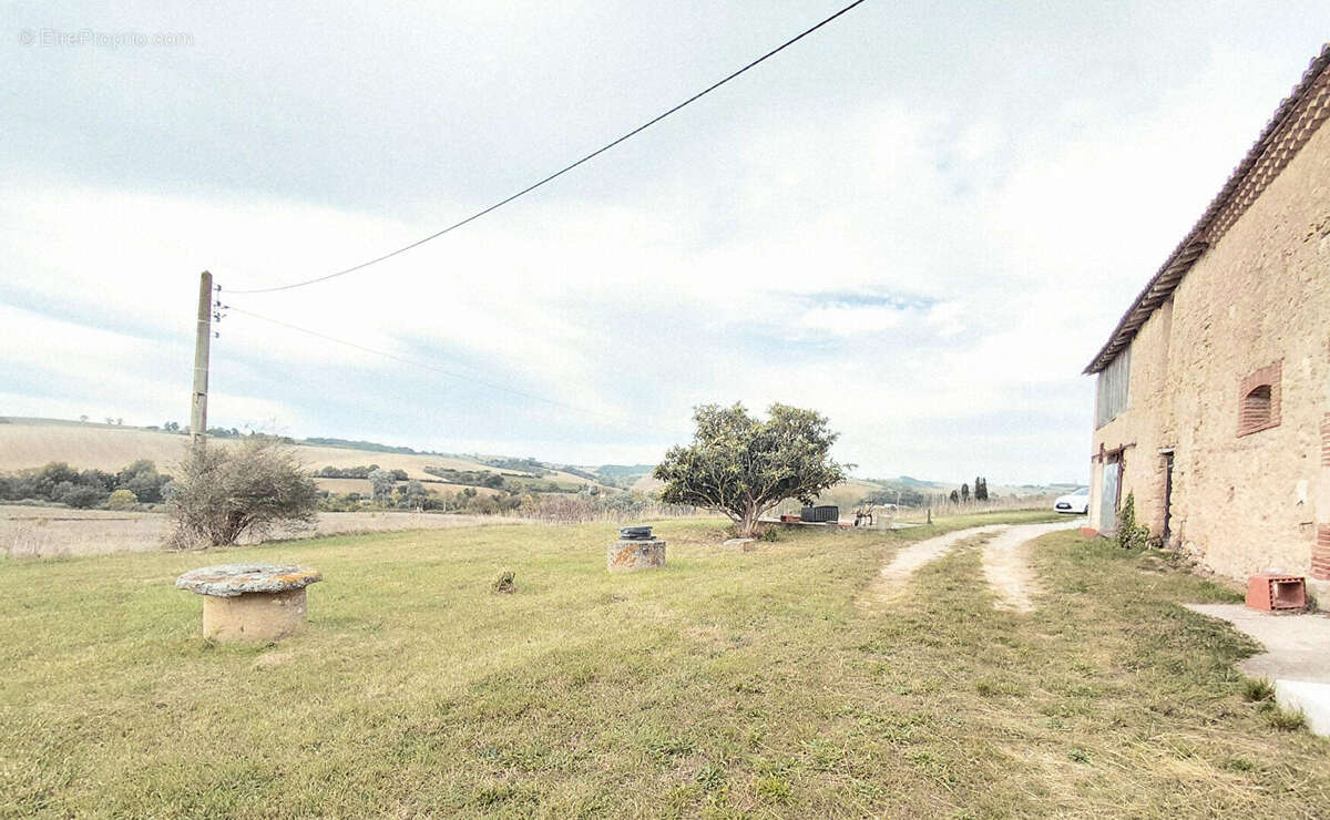 Maison à SAINT-MICHEL-DE-LANES