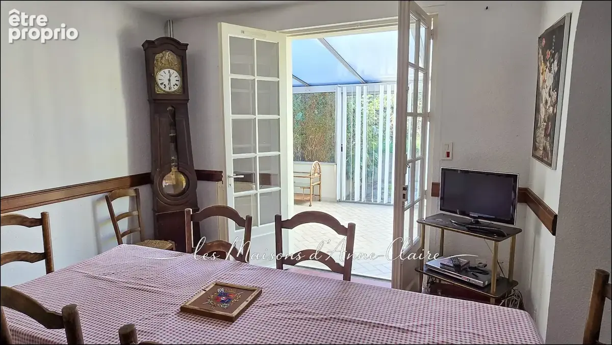 Maison de bourg des années 1900 au cœur de St-Père-en-Retz offrant charme de l’ancien (ravalement récent) sur - photo 7