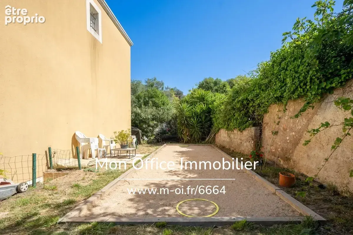 Référence : 6664-NZW. - Maison 4 chambres - piscine, sous sol, garage - photo 6