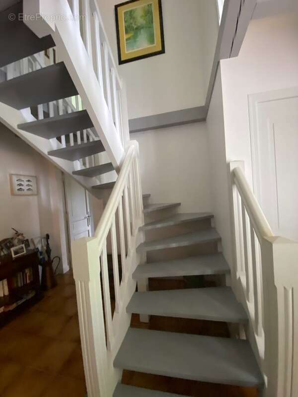 Maison à SAINT-PIERRE-DU-MONT