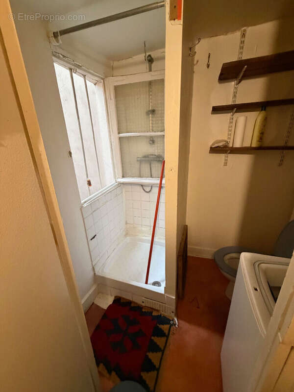 Appartement à PARIS-1E