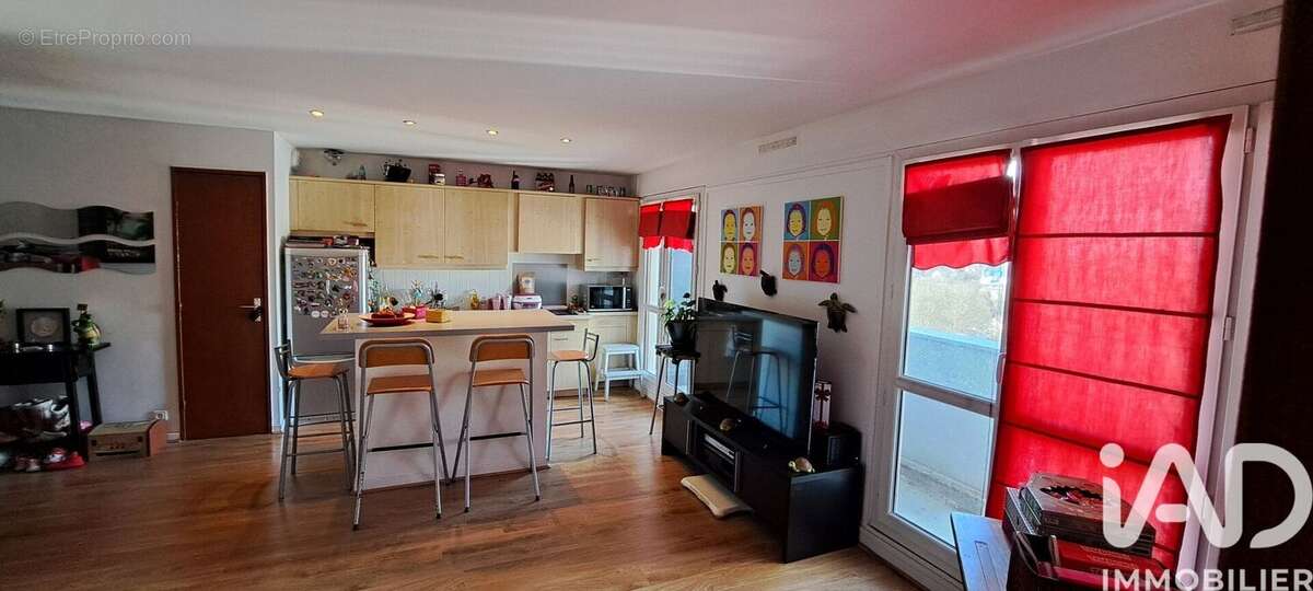 Photo 2 - Appartement à SAINT-OUEN-L'AUMONE