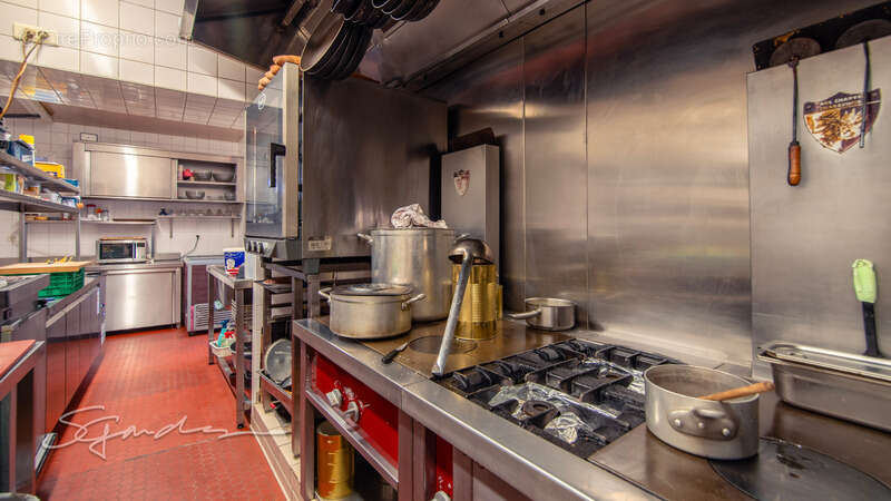 Commerce à ARZACQ-ARRAZIGUET