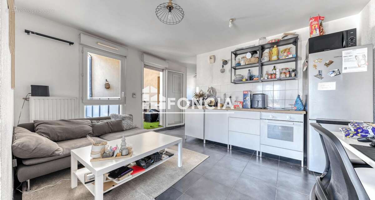 Appartement à LYON-8E