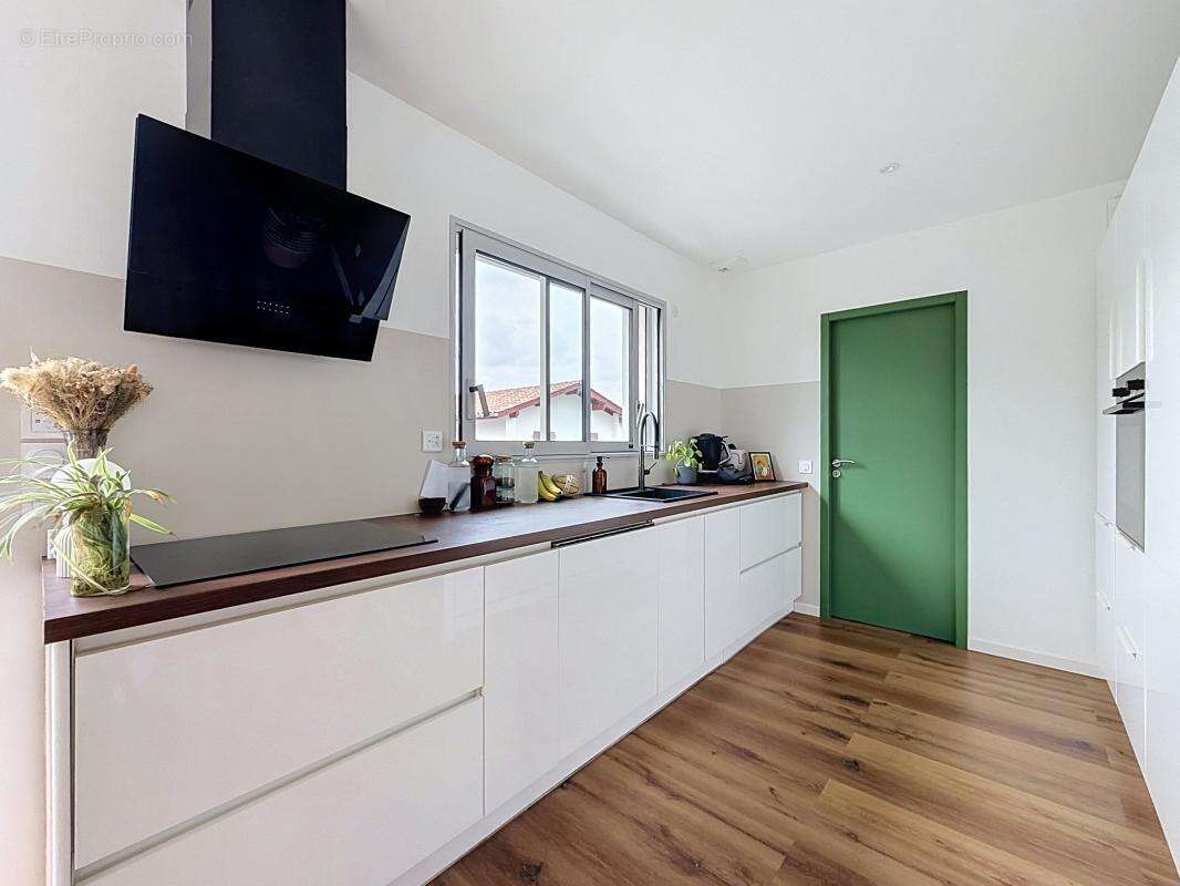 Maison T4 neuve 89 m² (2025), classée A - photo 4