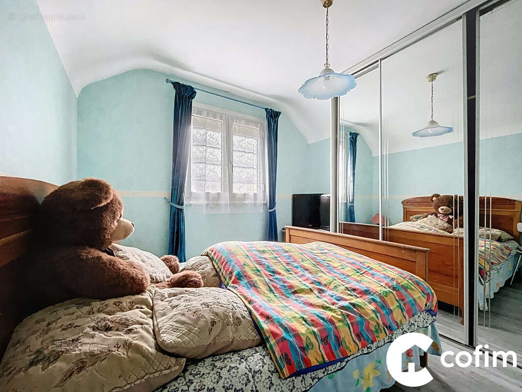 Maison à SERRES-CASTET