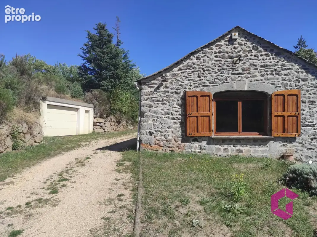 Ancienne ferme en pierres rénovée sur grand terrain. - photo 20
