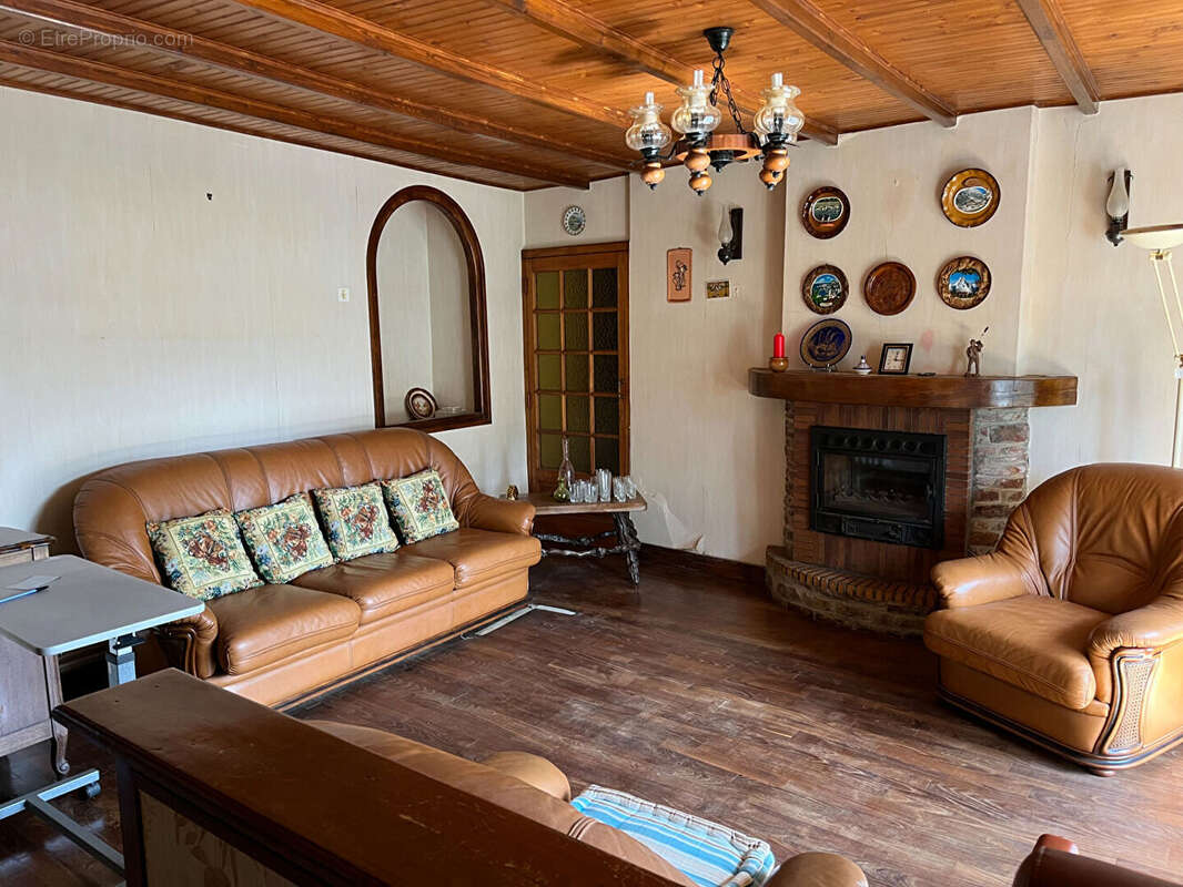 Maison à SAINT-SULPICE-LA-FORET