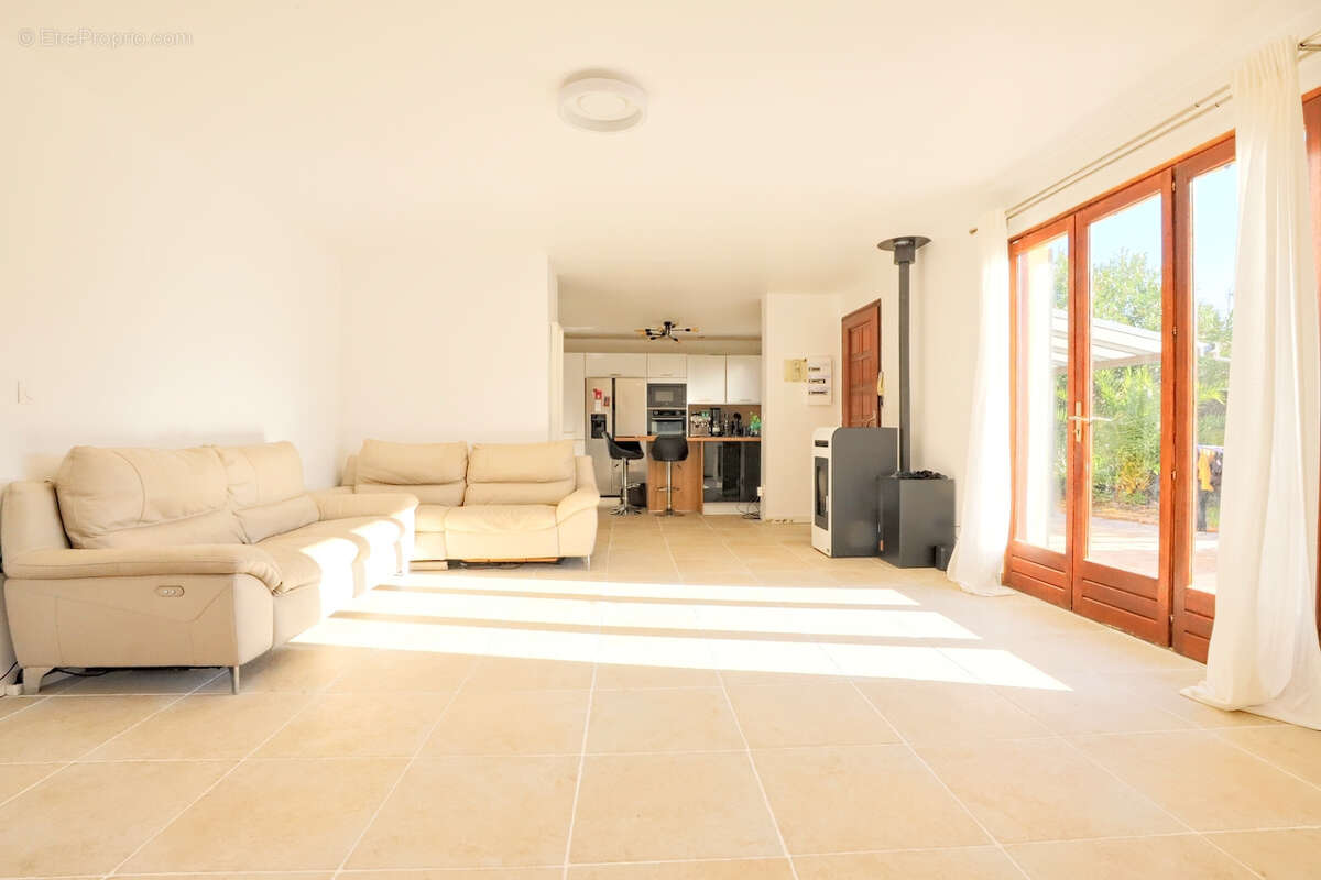 Maison à LA LONDE-LES-MAURES