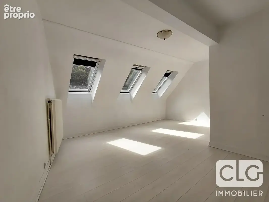 STUDIO - 35.48 Oou 43.88 m² au sol - photo 2