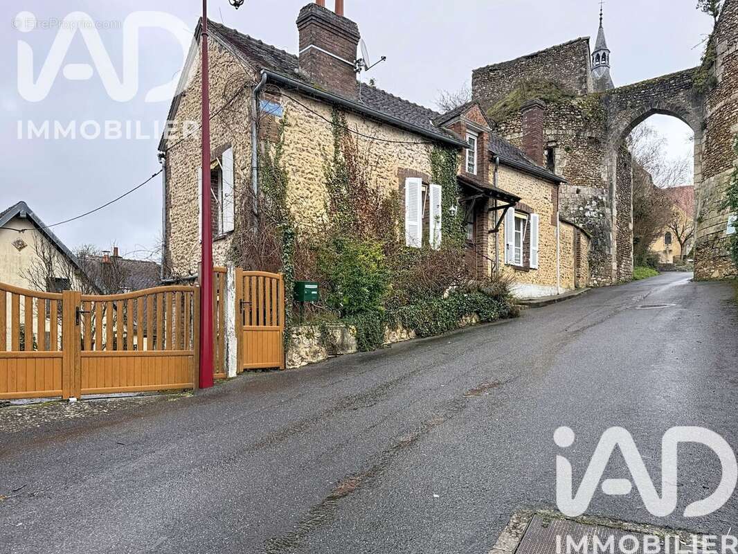 Photo 2 - Maison à CHATEAU-RENARD