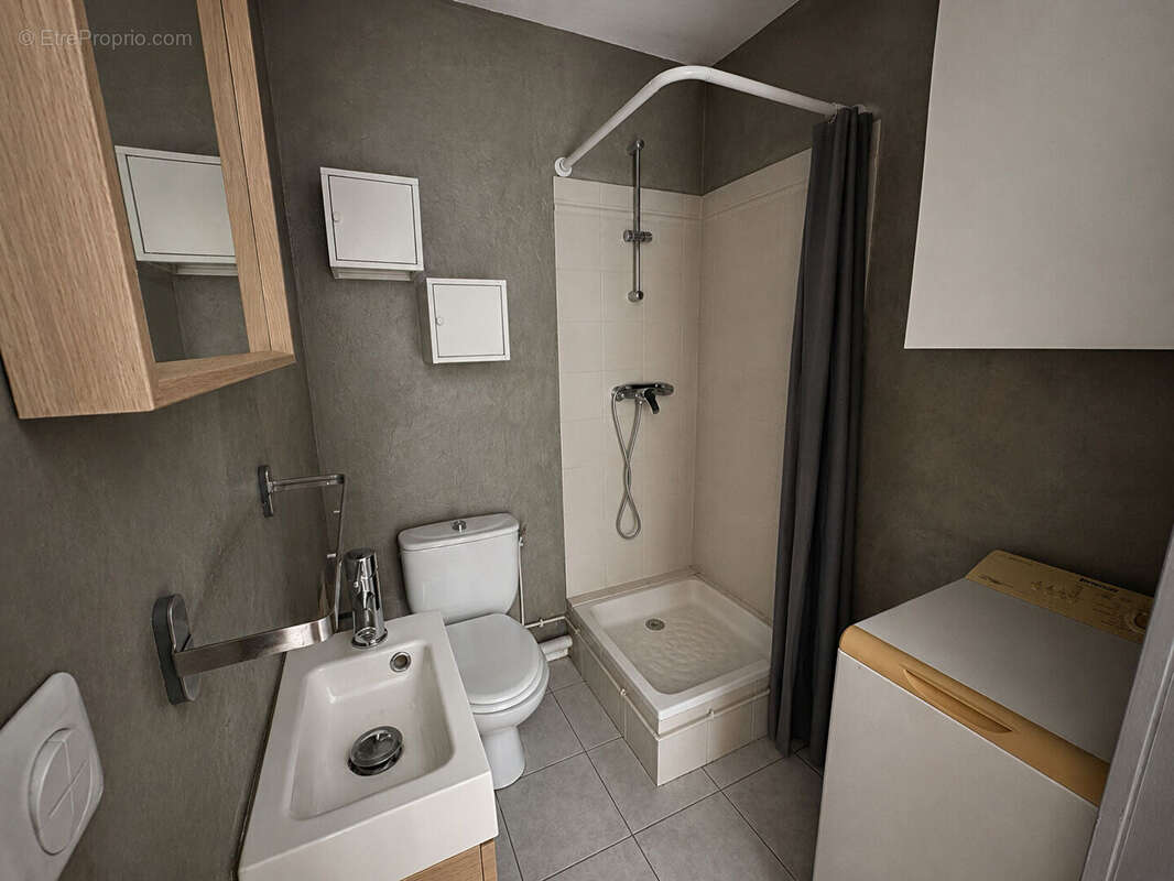 Appartement à MARSEILLE-5E