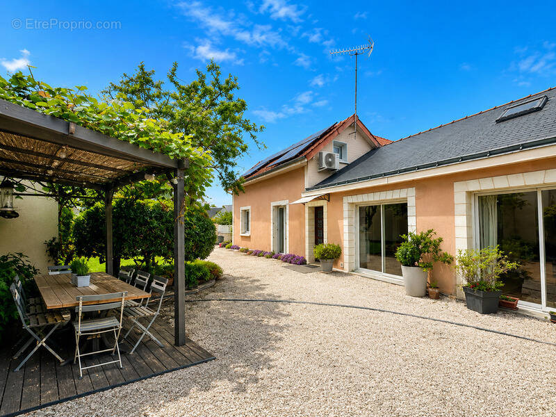 Maison à AVRILLE