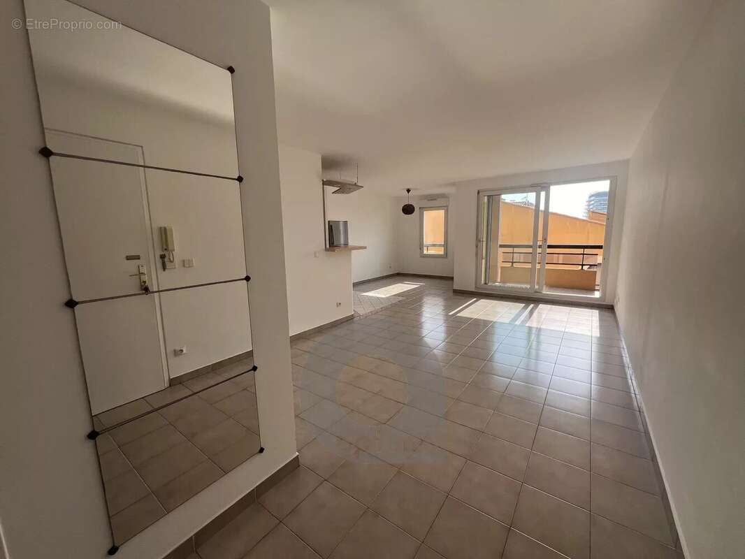 Appartement à BEAUSOLEIL