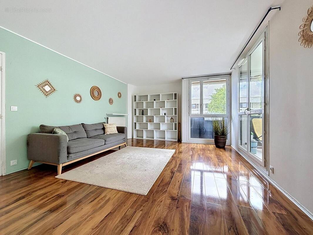 Photo 1 - Appartement à ELANCOURT